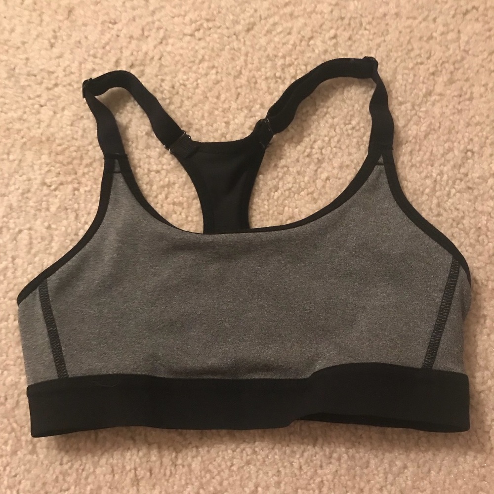 Sports bra